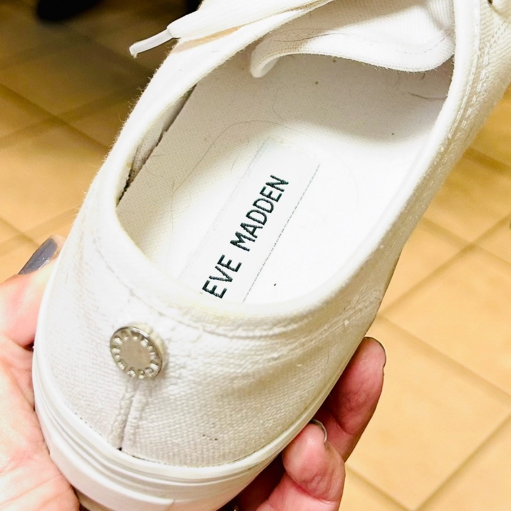 STEVE MADDEN - Mayra White Canvas Platform Sneakers - Tennis shoes. 8 - New - Picture 2 of 5